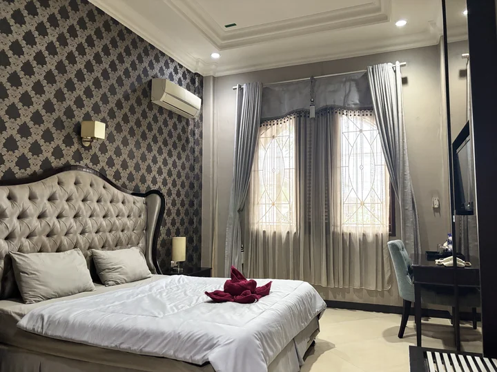 Pavotel Style NAZ Hotel